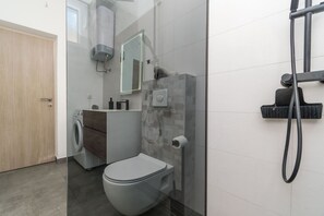 Apartment (A1) | Bathroom