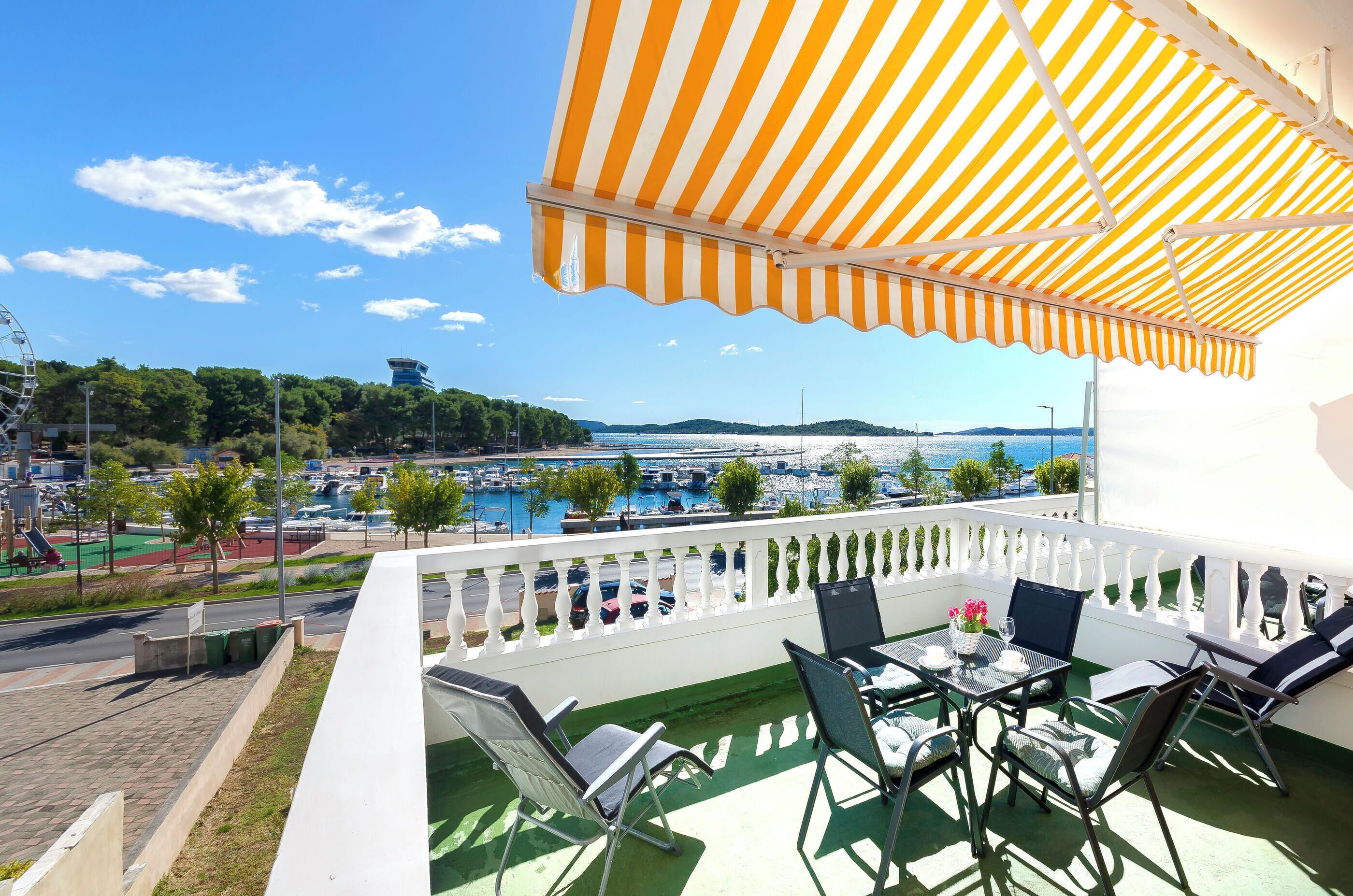 Chambre (S2) | Vue sur l’eau