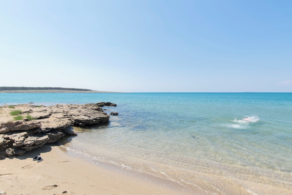 Beach nearby - Apartments Crljenko (Povljana)