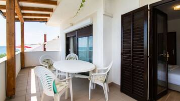 Apartment (A1) | Balcony