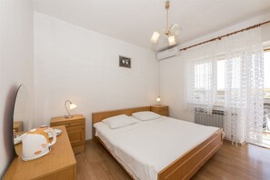 Appartement (A1) | Wi-Fi gratuit, draps fournis