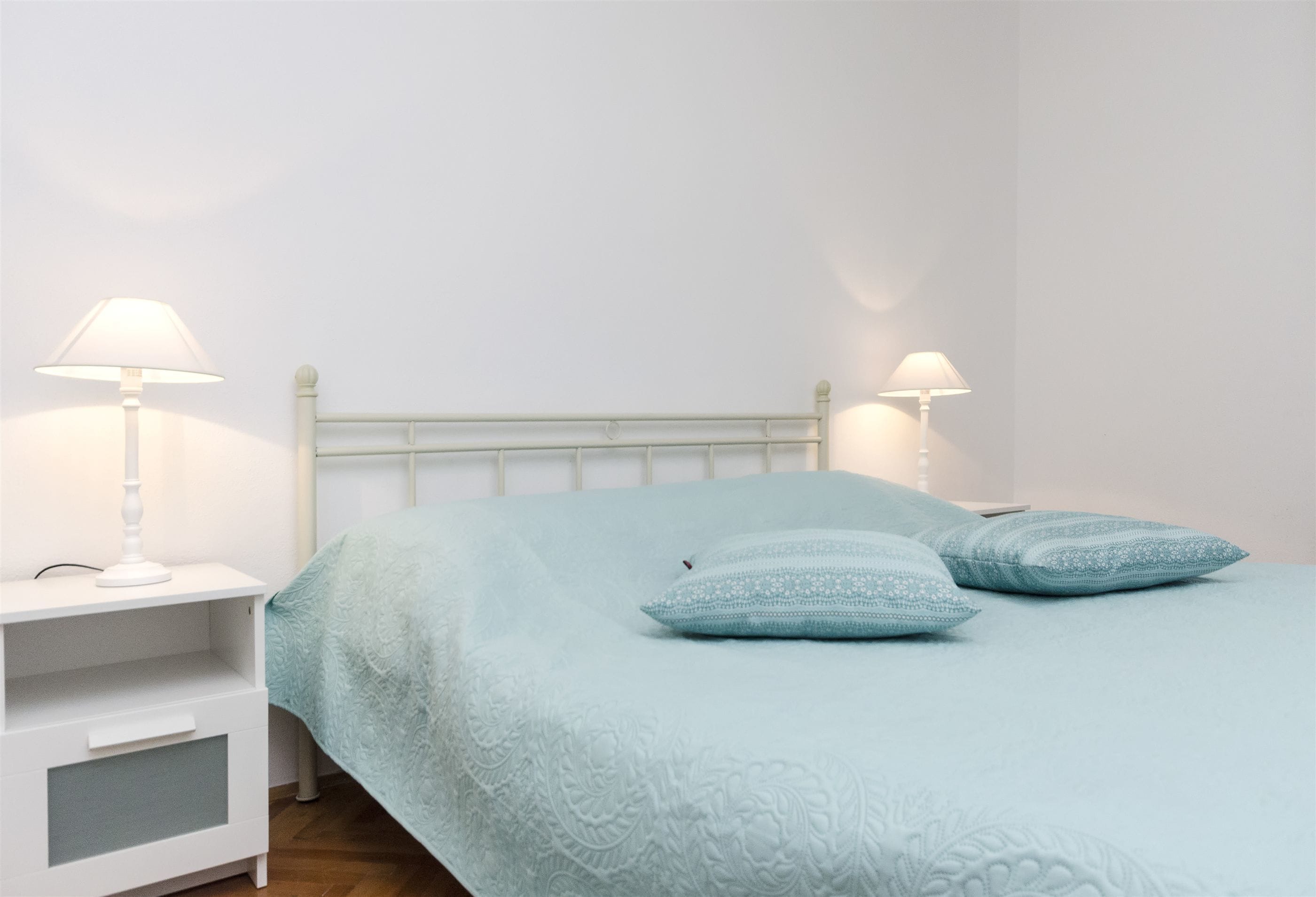 Iron/ironing board, free WiFi