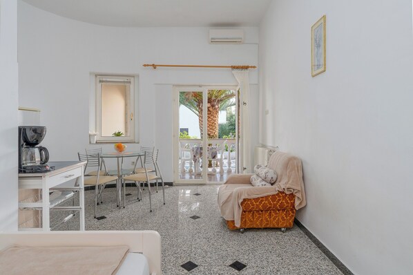 Estudio (A7) | Sala de estar