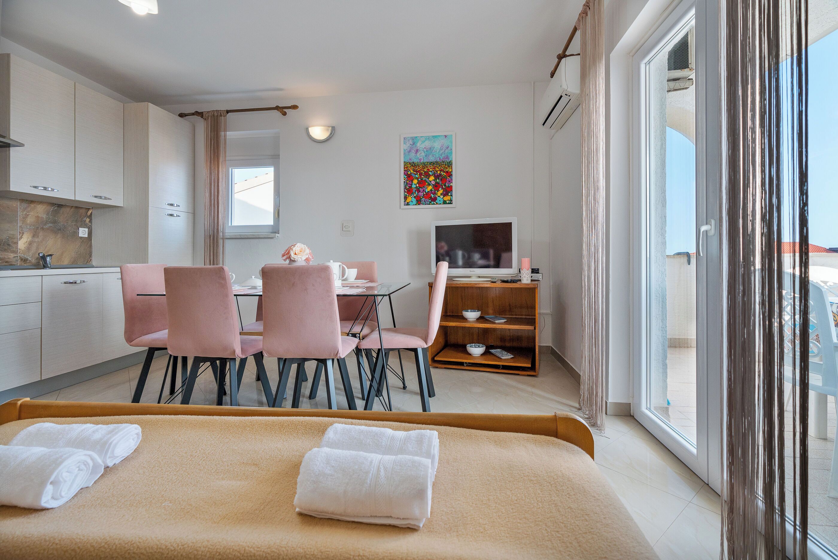 Apartment (A3) | Dining