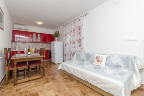 Dining - Apartments and Room Villa Niko (Bol)