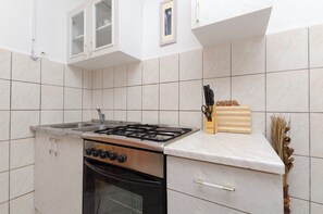 Lejlighed (A2) | Privat køkken | Køleskab, ovn, kogeplade, espressomaskine