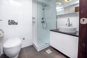 Apartment (A1) | Bathroom