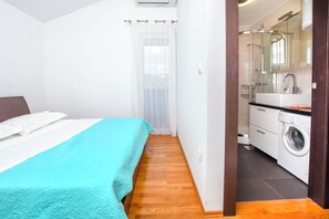 Apartment (A1)