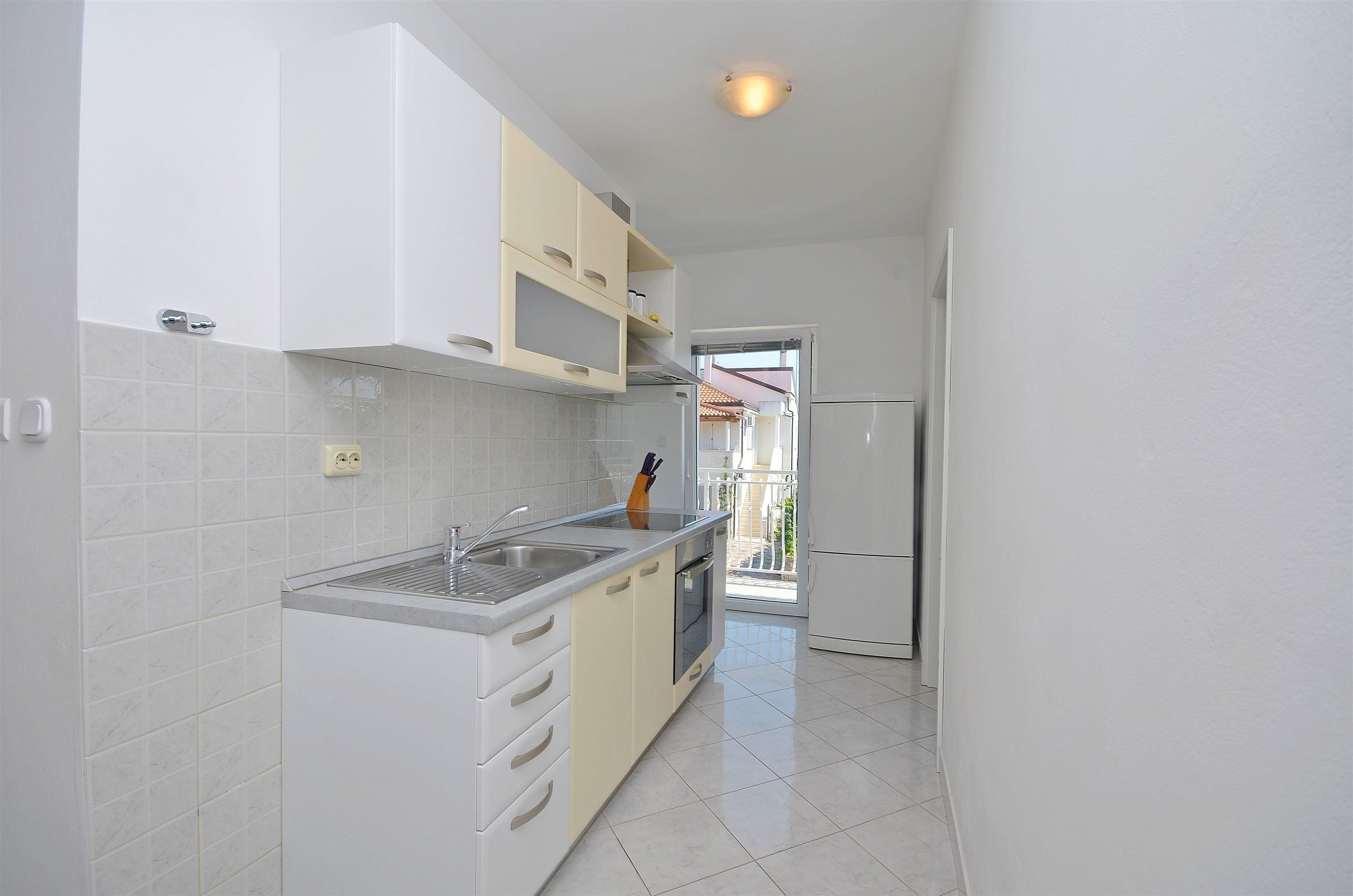 Dapur pribadi | Lemari es, oven, kompor, dan ketel listrik