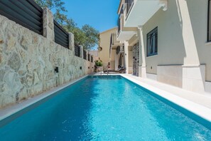 Outdoor pool - Apartments Vanja (Novalja)