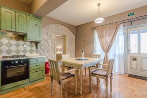 Apartment (A3) | Private kitchen - Apartments Vanja (Novalja)