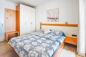 Wifi gratis y ropa de cama
