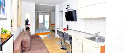 Cuisine privée | Réfrigérateur, surface de cuisson, cafetiÚre-théiÚre