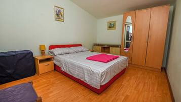 Apartment (A1) | 1 Schlafzimmer, kostenloses WLAN, Bettwäsche