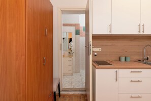 Studio (A2) | Interior - Apartments Ivana (Nin)