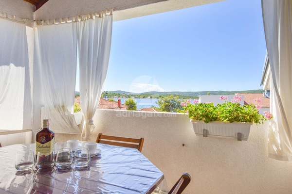 Apartment (A3) | Balcony