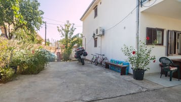 Free self-parking