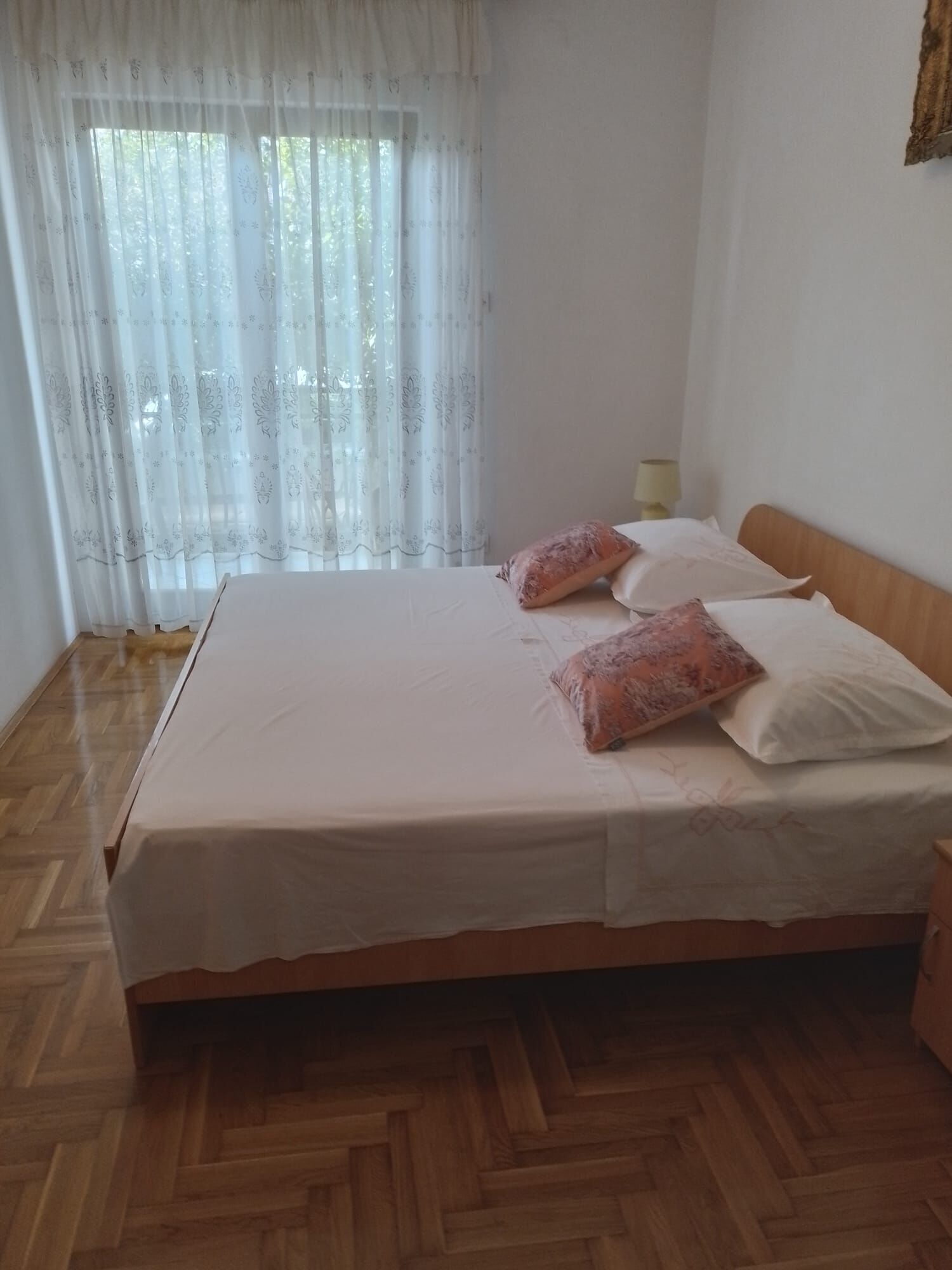 Iron/ironing board, free WiFi
