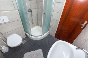 Apartment (A1) | Bathroom | Shower