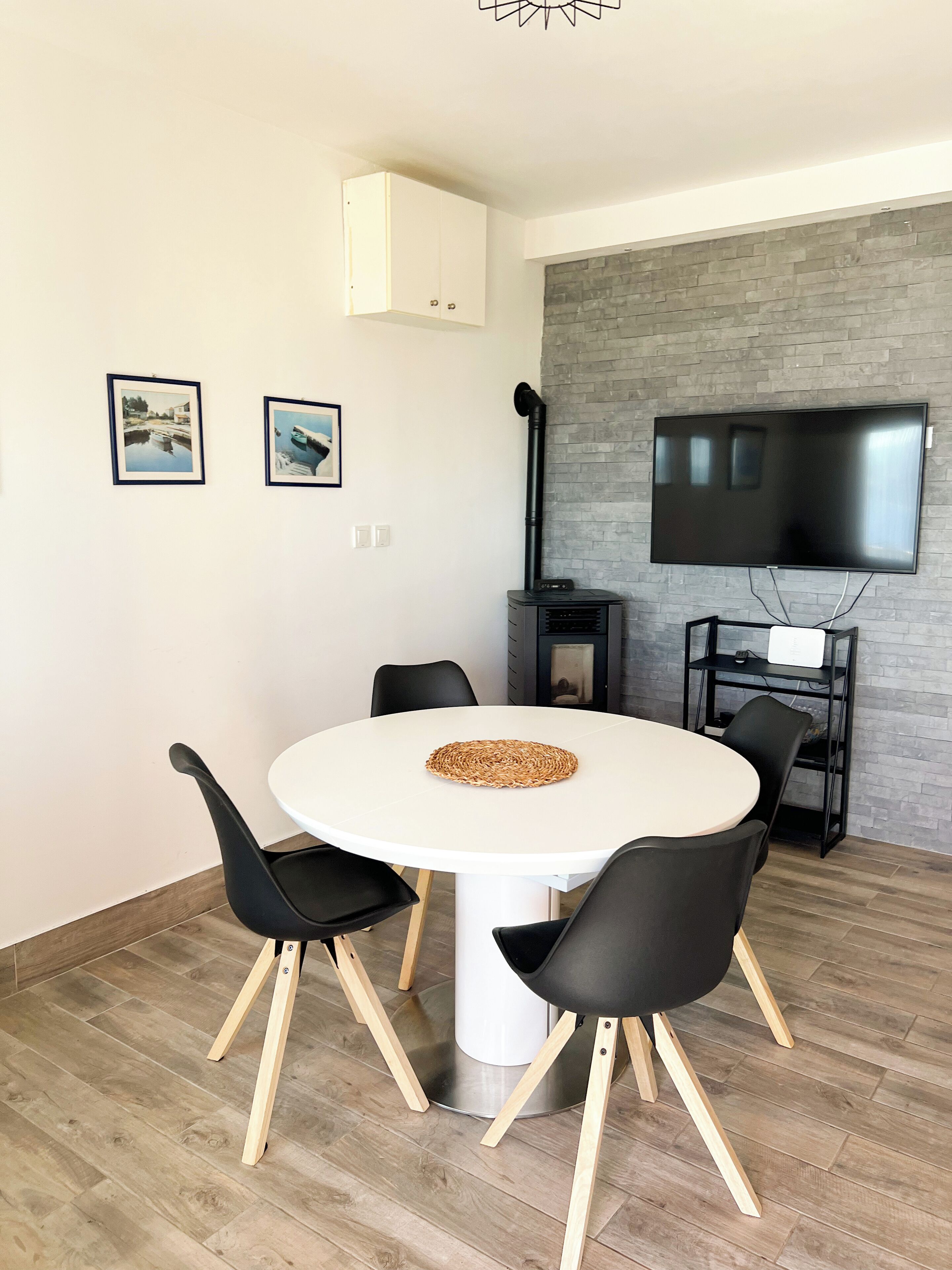 Apartment (A1) | Eigene Küche | Kühlschrank, Ofen, Herdplatte, Wasserkocher