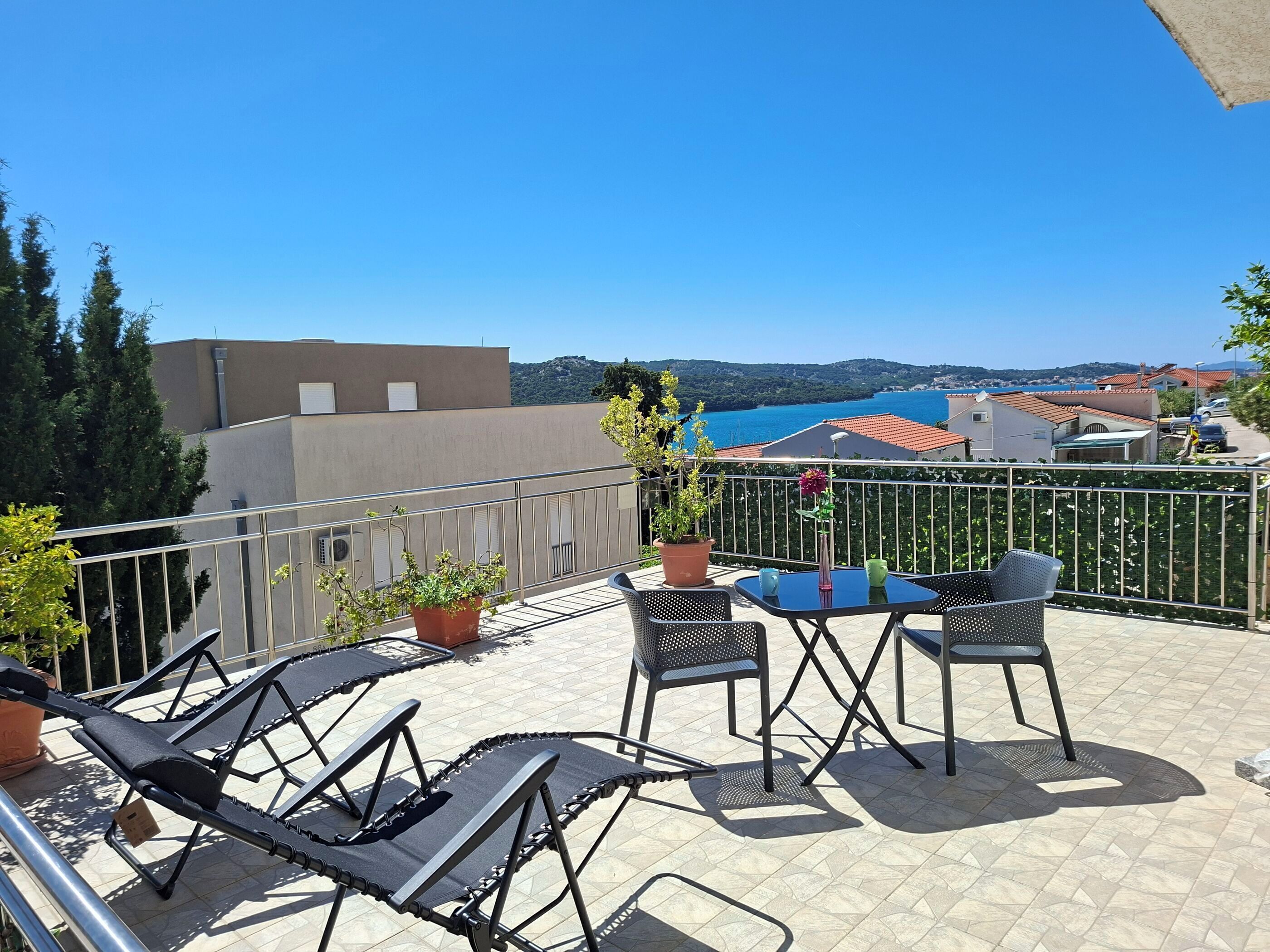Apartment (A3) | Balcony