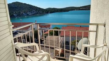 Apartment (A1) | Balcony