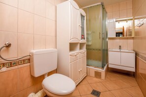 House | Bathroom