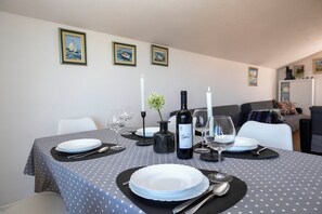 Apartment (A3) | Speisen