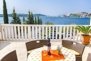 Balcony - Apartments Ksenija (Rogoznica)