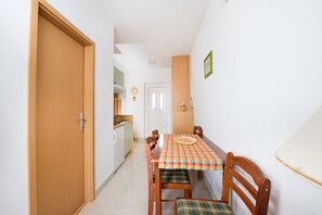 Dining - Apartments Ksenija (Rogoznica)