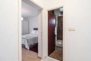 Apartment (A2) | Interior entrance - Apartments Violett (Vodice)