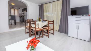 Căn hộ (A1) | Khu ăn uống