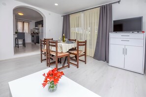 Apartment (A1) | Speisen