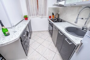 Apartment (A1) | Private kitchen - Apartments and Room Novokmet (Rogoznica)