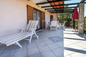 Apartment (A2) | Balcony
