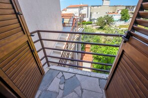 Apartment (A4) | Balkon