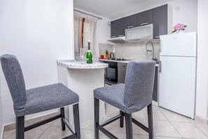 Apartment (A1) | Private kitchen