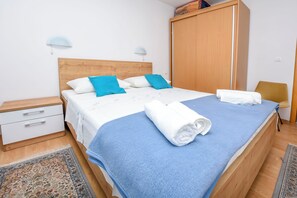 Apartment (A2) | 6 bedrooms - Apartments and Room Novokmet (Rogoznica)