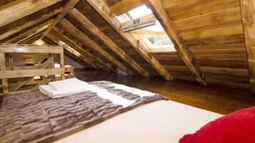 Iron/ironing board, free WiFi, bed sheets