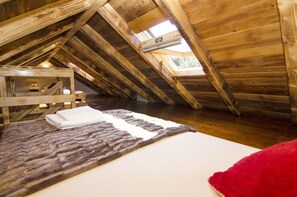 Iron/ironing board, free WiFi, bed sheets - House Radojka (Tisno)