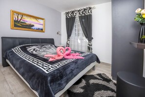 Apartamento (A1) | 1 quarto, Wi-Fi de cortesia, roupa de cama