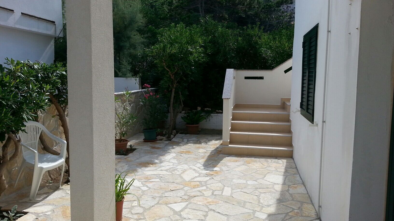 Studio (A2) | Exterieur