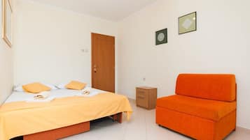 Studio (A1) | Interior