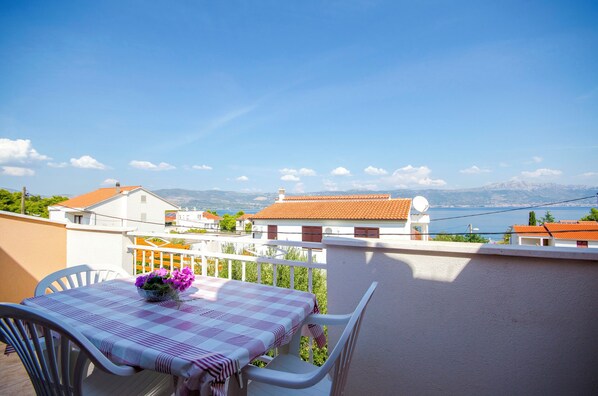 Apartment (A3) | Balcony