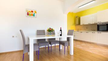 Apartment (A2) | Private kitchen