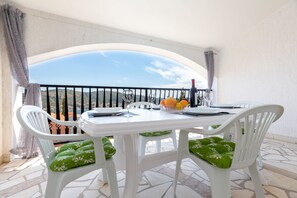Apartment (A2) | Balcony - Apartments Maja (Rogoznica)