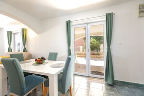 Apartment (A1) | Speisen