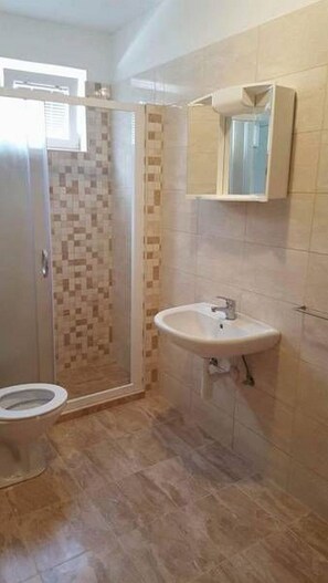 Apartment (A3) | Badezimmer