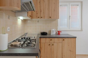 Leilighet (A1) | Eget kjøkken | Kjøleskap, kokeplater, vannkoker og kjøkkenutstyr