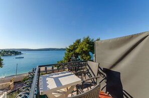 Studio (A2) | Water view